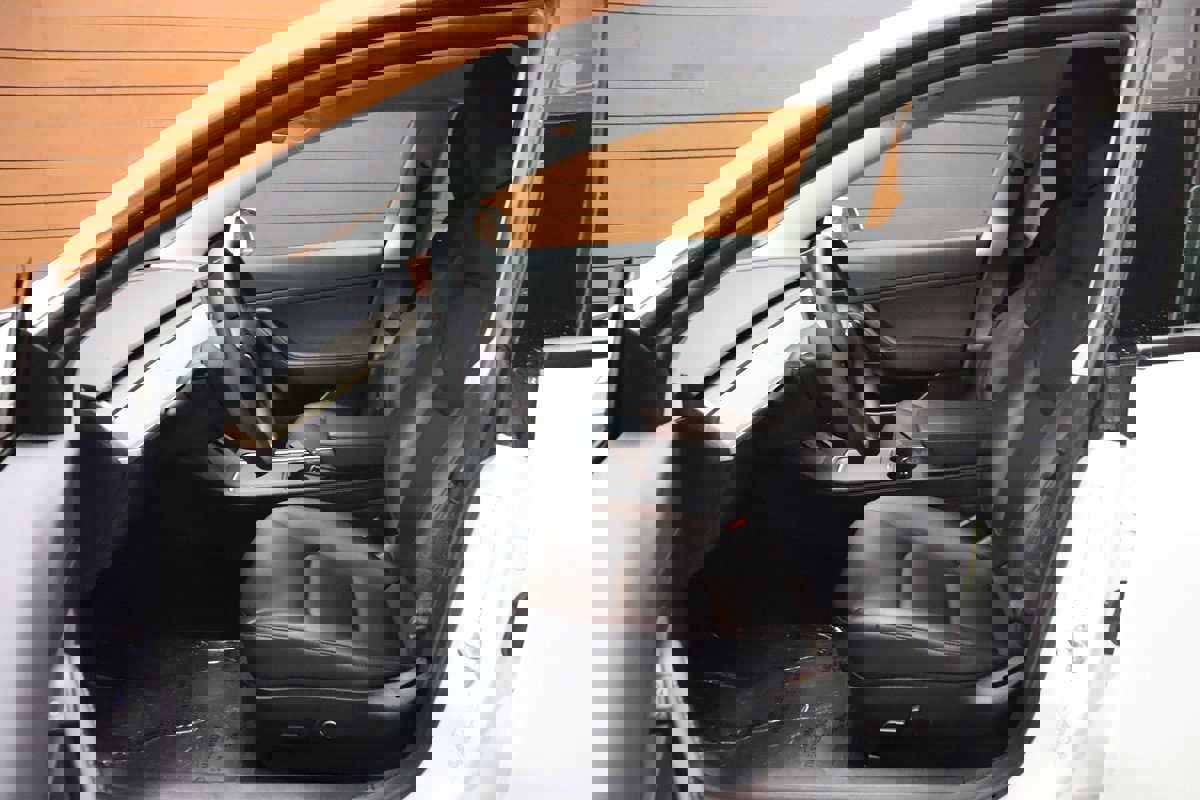 Used 2023 Tesla Model 3 Long Range image 36