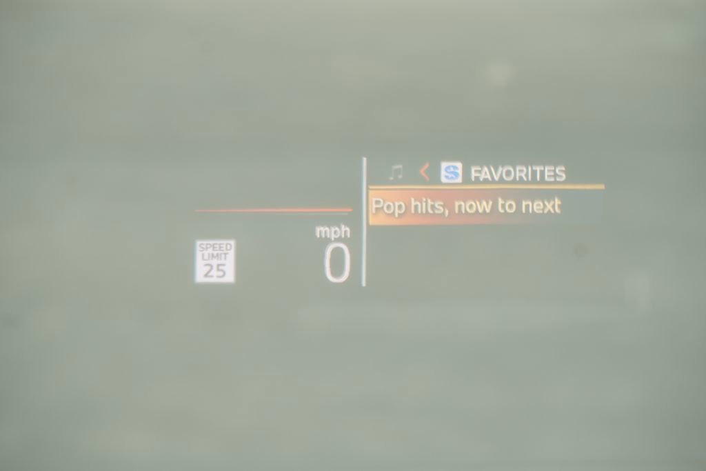 Used 2025 BMW X1 xDrive28i w/ Technology Package image 8