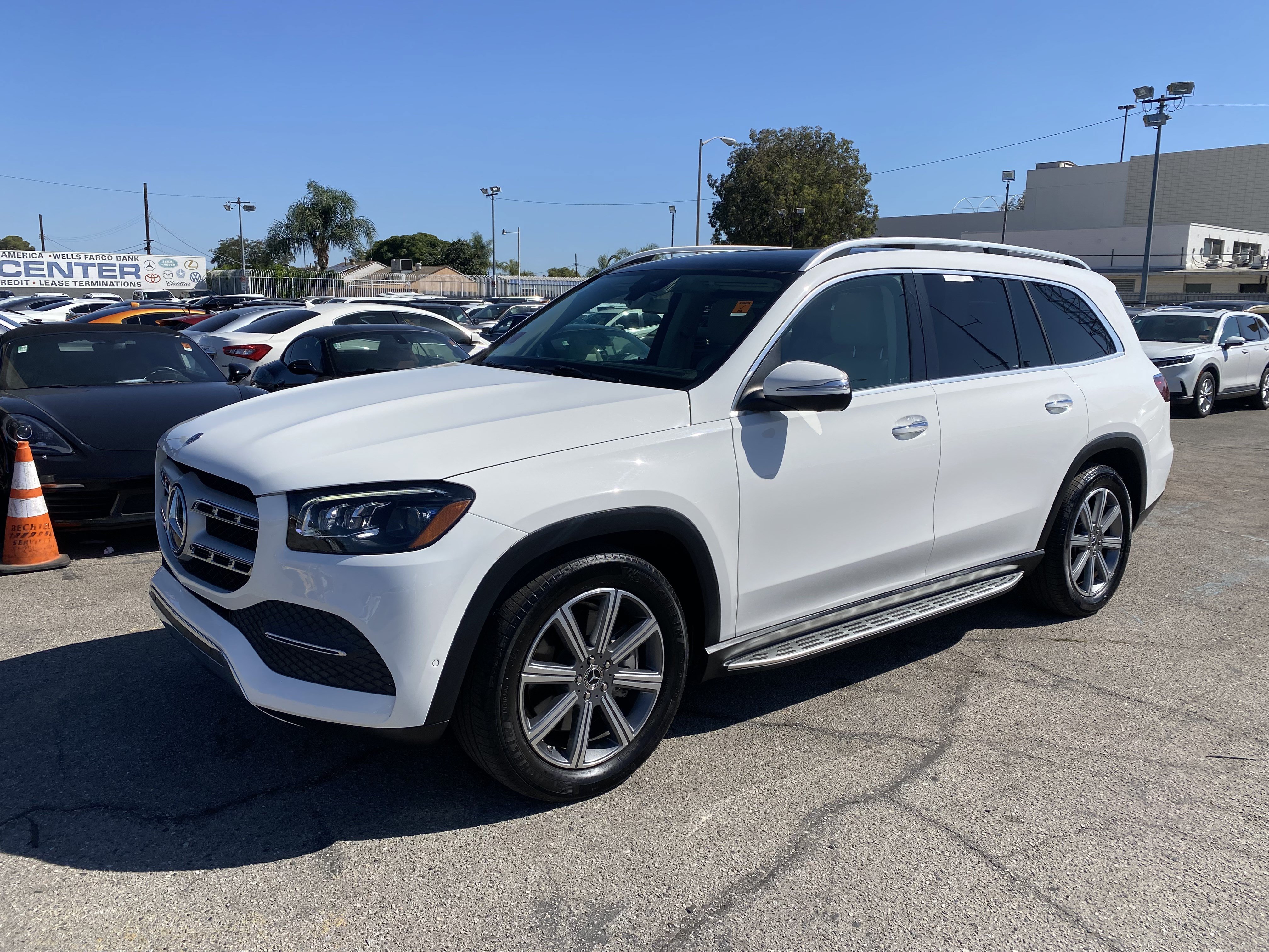 Used 2020 Mercedes-Benz GLS 450 4MATIC image 2