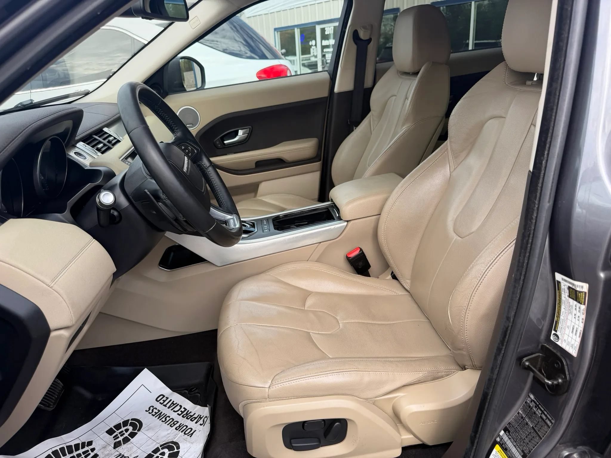 Used 2015 Land Rover Range Rover Evoque Pure Plus AWD/4WD image 5