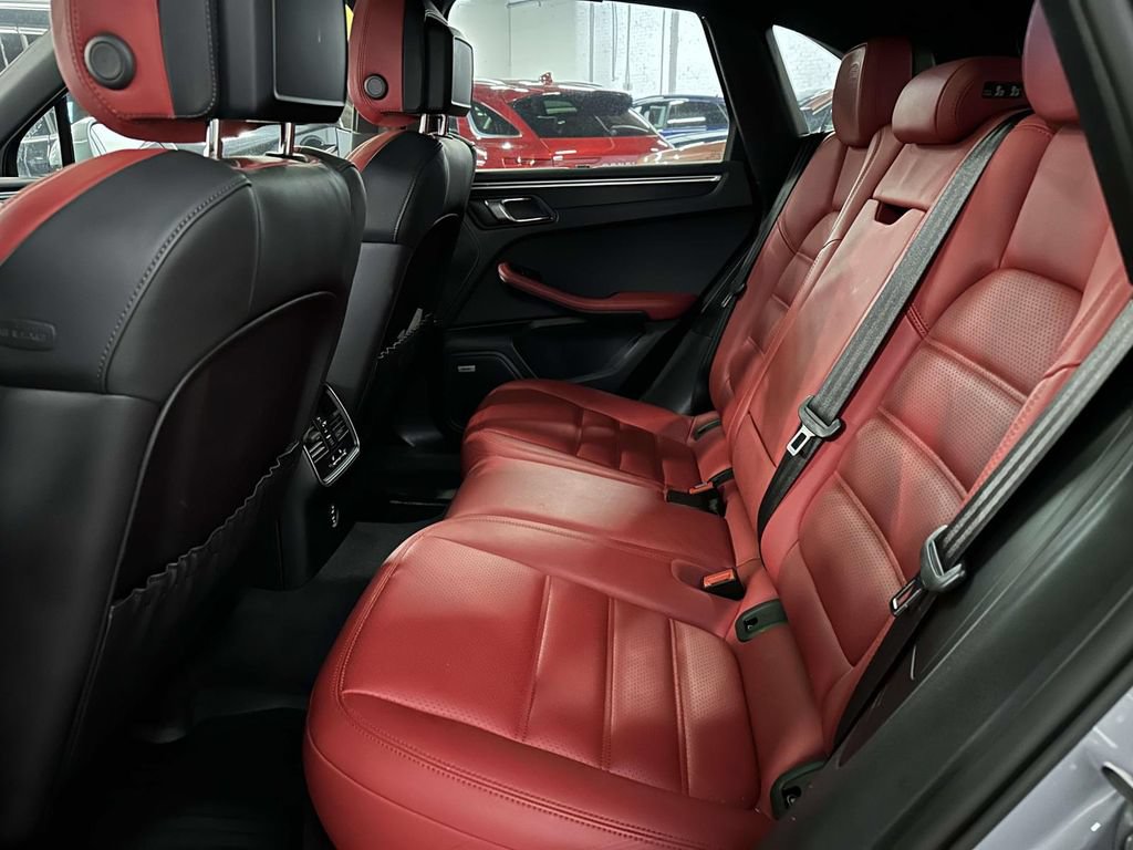 Used 2021 Porsche Macan GTS AWD/4WD image 13