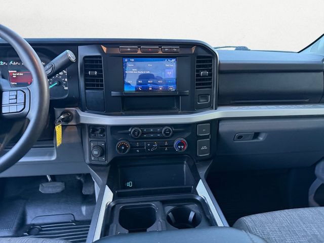 Used 2024 Ford F350 XLT AWD/4WD image 11