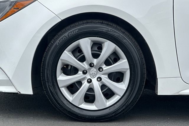 Certified 2024 Toyota Corolla LE image 30