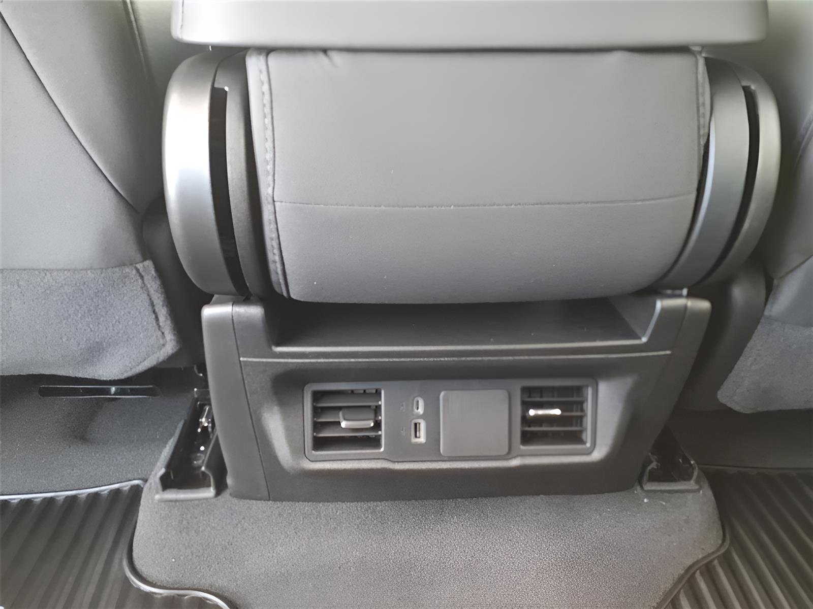 New 2026 Chevrolet Silverado 1500 Custom w/ LPO, Dark Essentials Package image 13