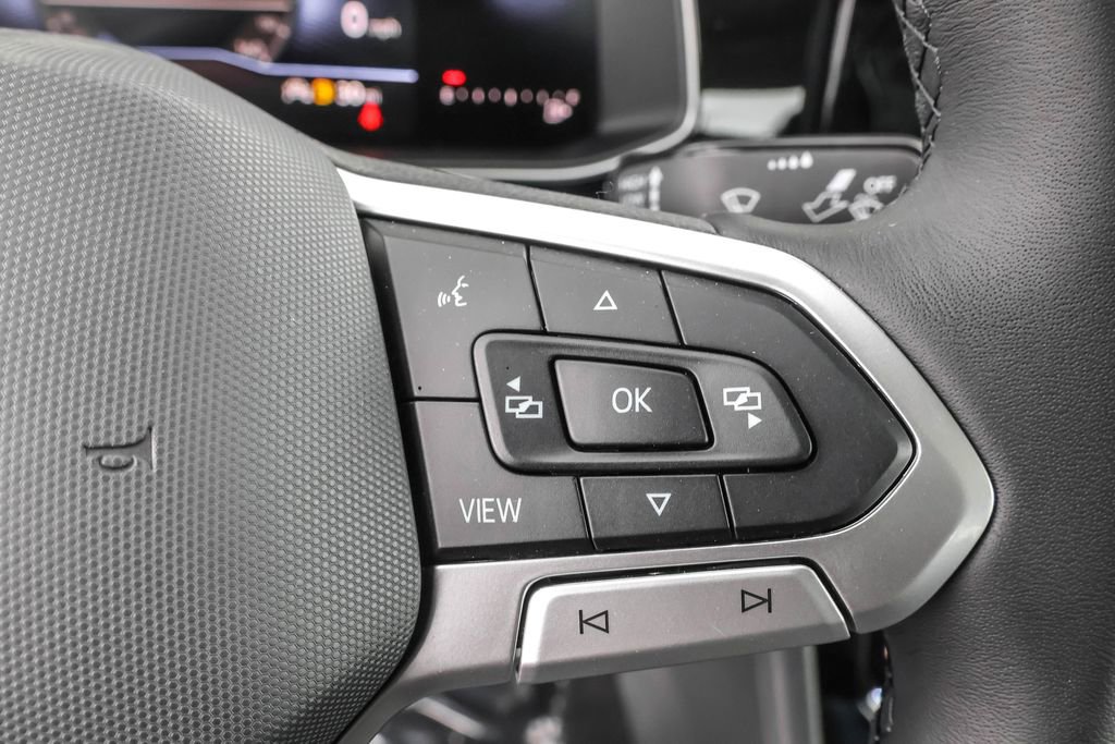 New 2026 Volkswagen Jetta SE FWD image 28