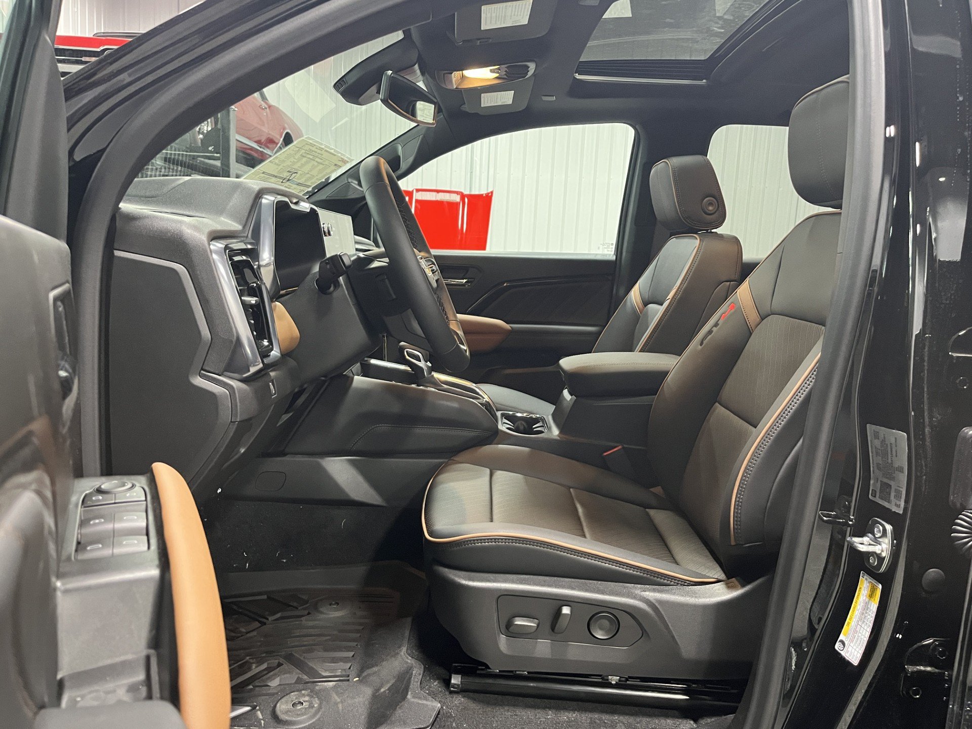 New 2026 GMC Canyon AT4 w/ Technology Plus Package AWD/4WD image 13
