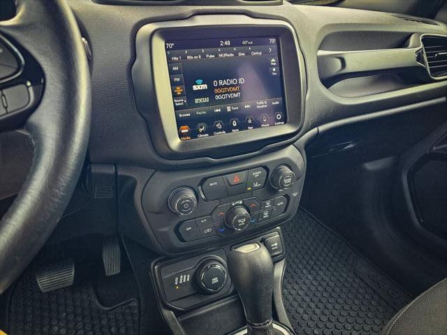 Certified 2022 Jeep Renegade Altitude w/ Convenience Group AWD/4WD image 21