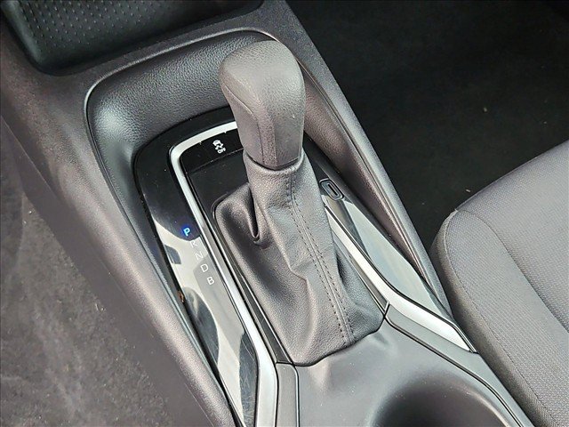 Used 2025 Toyota Corolla LE FWD image 15