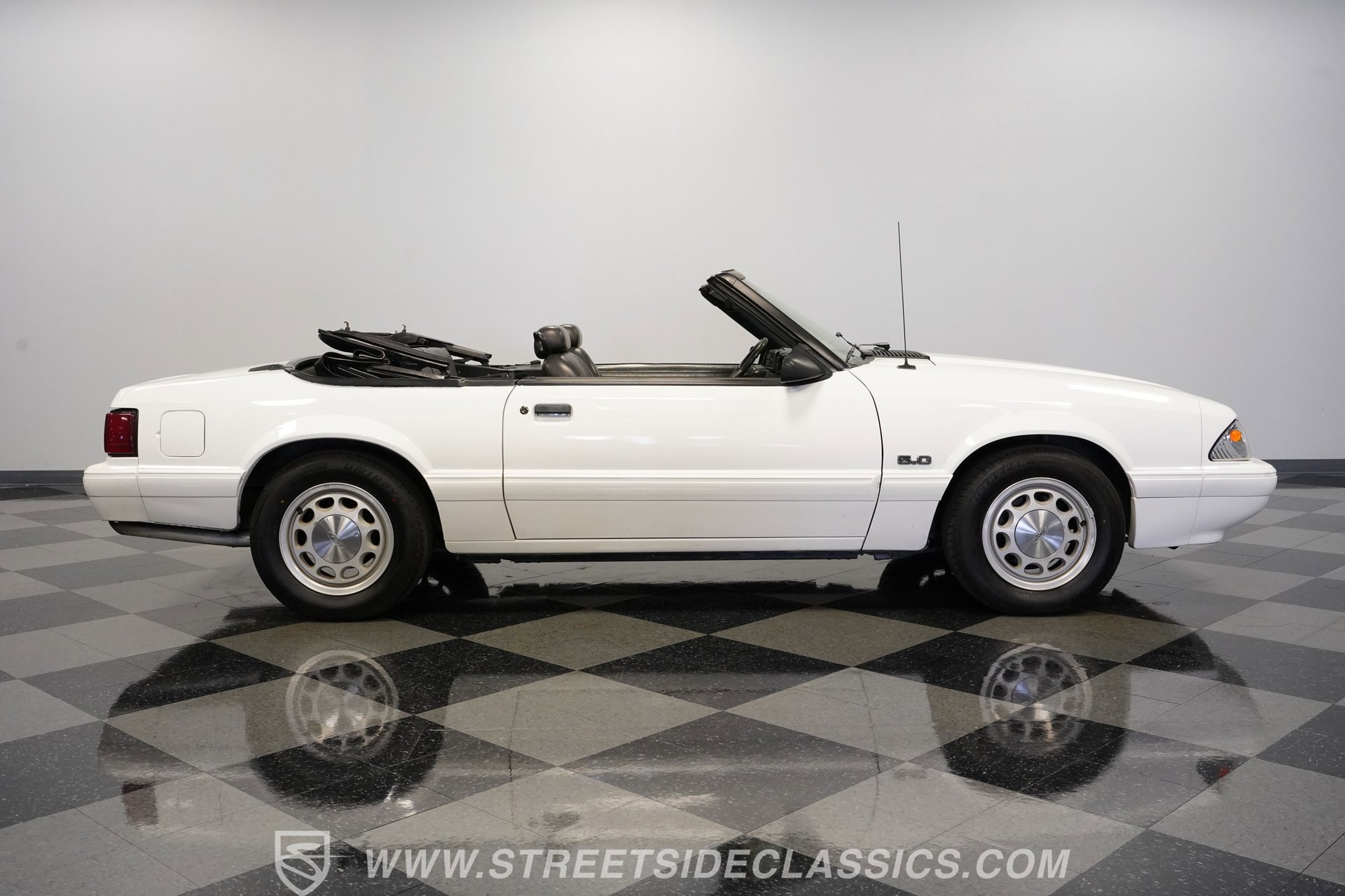 Used 1987 Ford Mustang LX image 15
