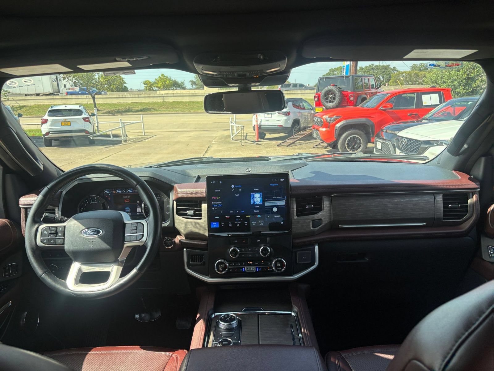 Used 2024 Ford Expedition Limited AWD/4WD image 38