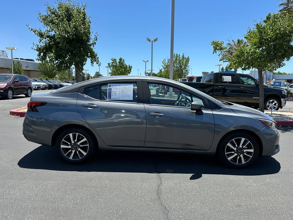 Used 2025 Nissan Versa SV FWD image 9