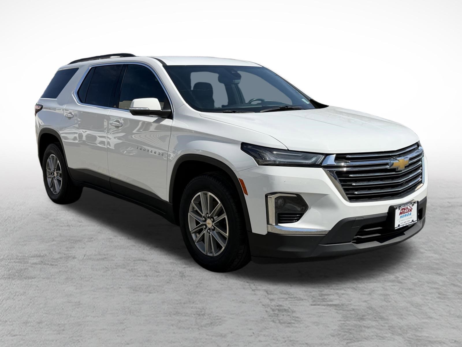 Used 2023 Chevrolet Traverse LT w/ LPO, Floor Liner Package AWD/4WD image 3
