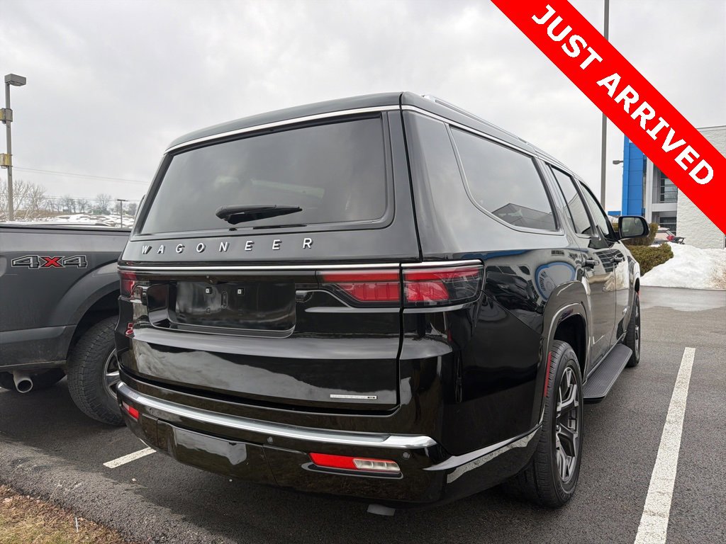 Used 2024 Jeep Wagoneer L Series III w/ Flexible Seating Group image 6