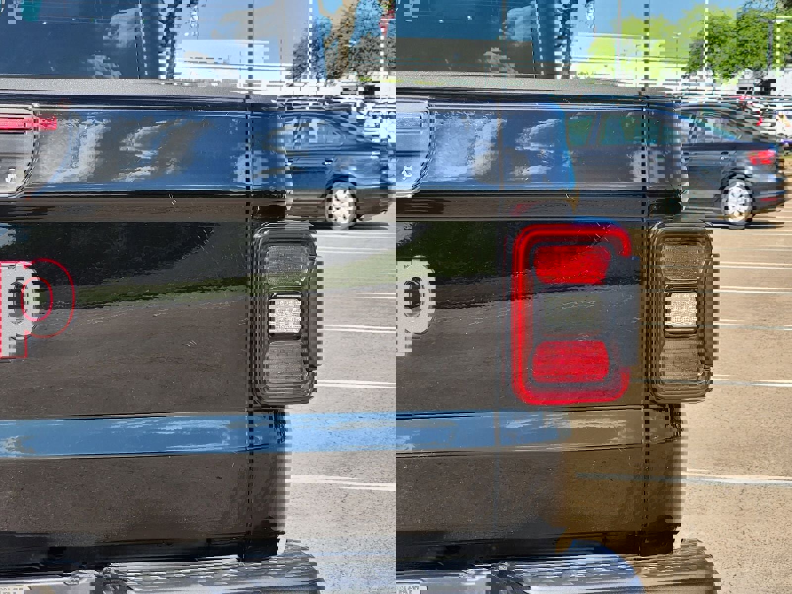 Used 2024 Jeep Gladiator Rubicon image 10