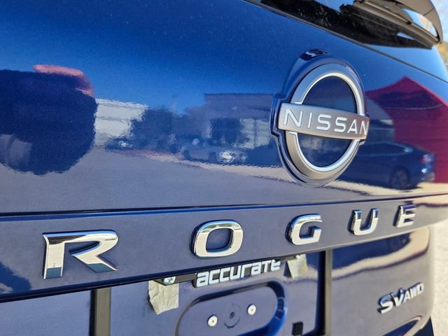 Used 2023 Nissan Rogue SV image 14