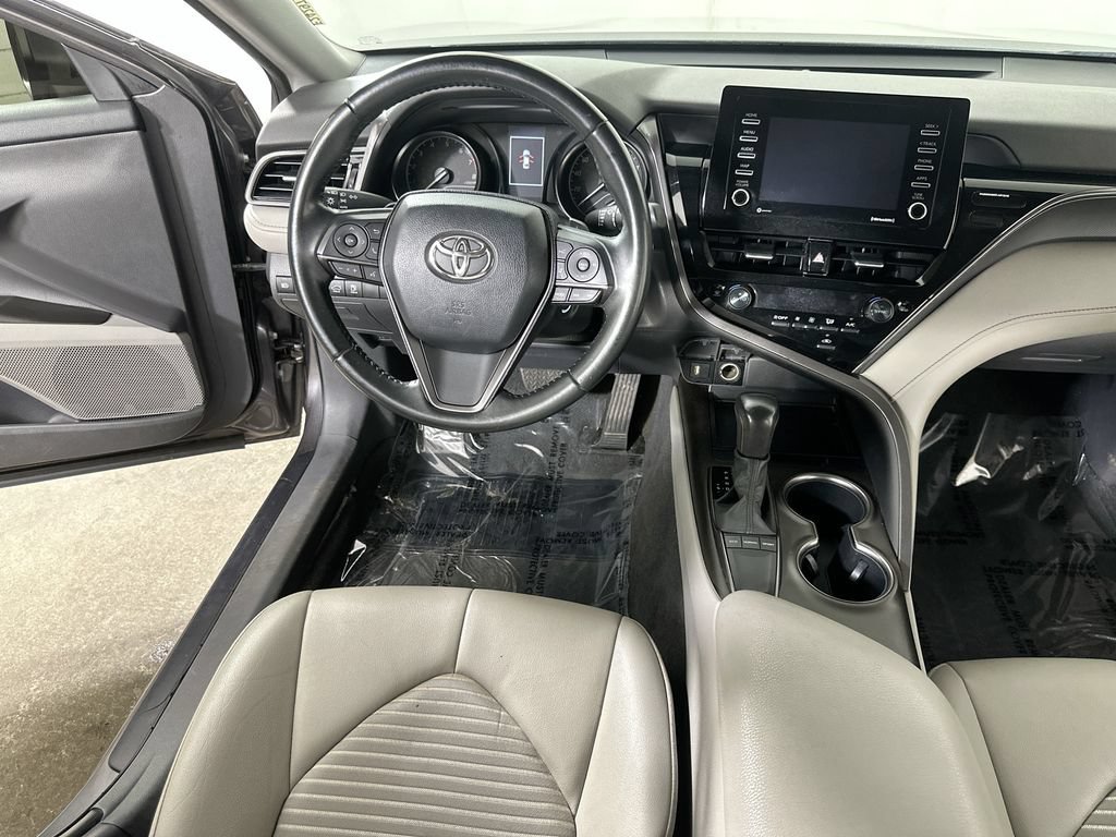 Used 2023 Toyota Camry SE FWD image 17
