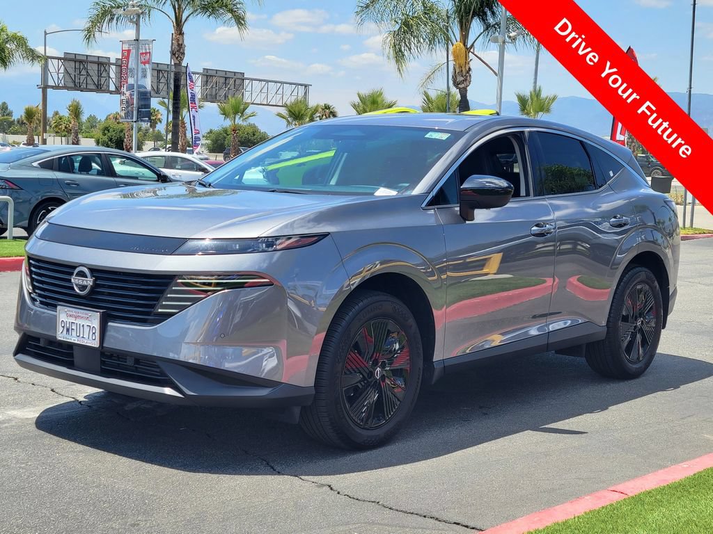 Used 2025 Nissan Murano SV FWD image 2