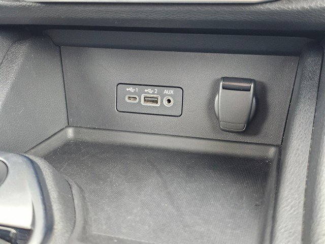 Used 2020 Nissan Sentra SV FWD image 36