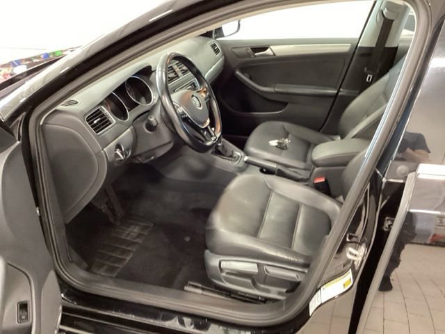 Used 2018 Volkswagen Jetta SE FWD image 9