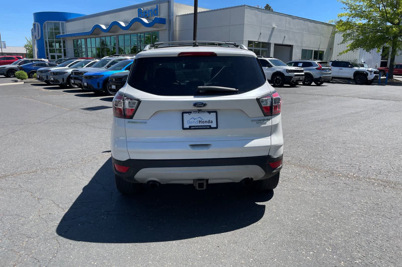 Used 2017 Ford Escape Titanium w/ Canadian Touring Package AWD/4WD image 4