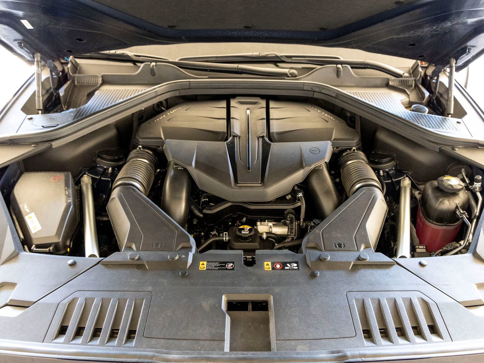 Used 2025 Genesis GV80 3.5T e-SC image 31