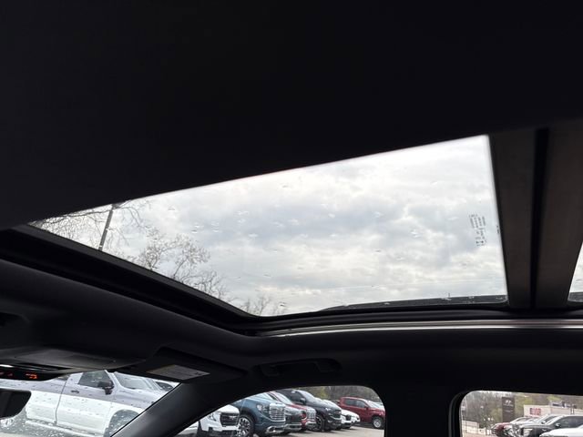 Used 2026 GMC Terrain AT4 w/ Convenience Package III image 11