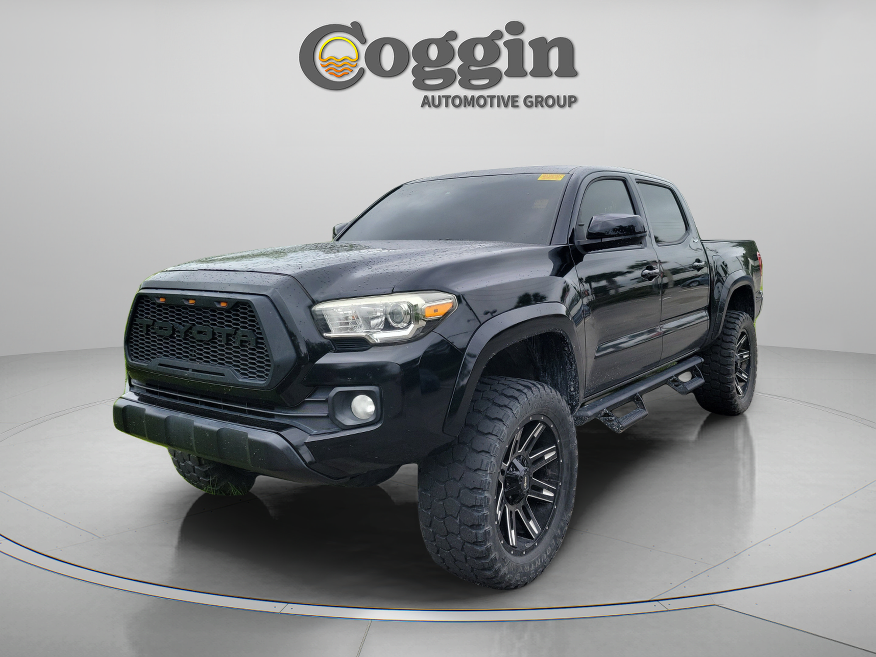 Used 2018 Toyota Tacoma SR5 RWD video 1