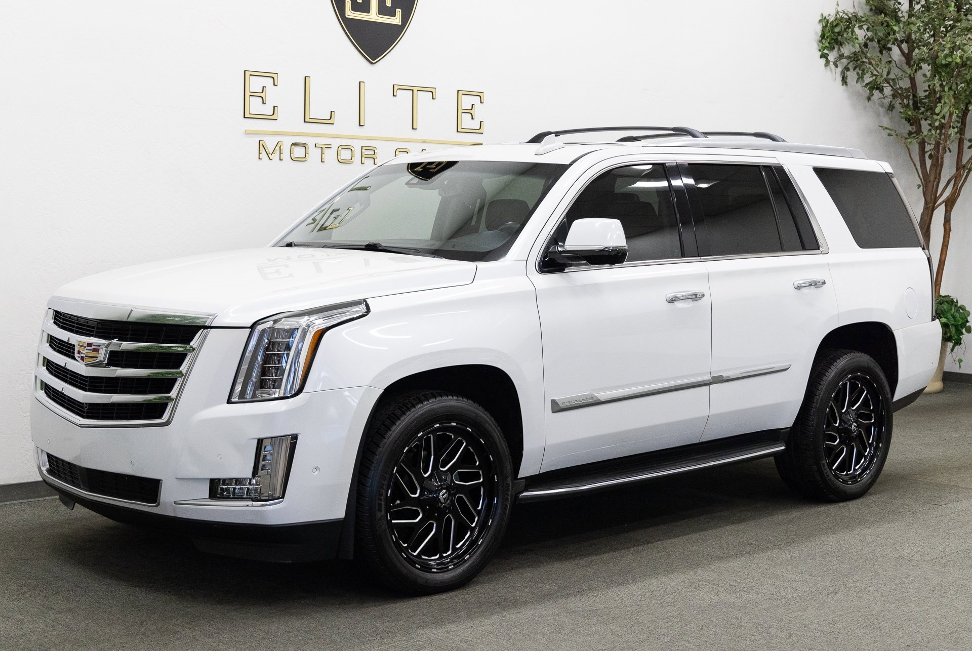 Used 2017 Cadillac Escalade Premium Luxury