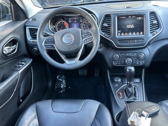 Used 2022 Jeep Cherokee Latitude Lux w/ Sun & Sound Group AWD/4WD image 32