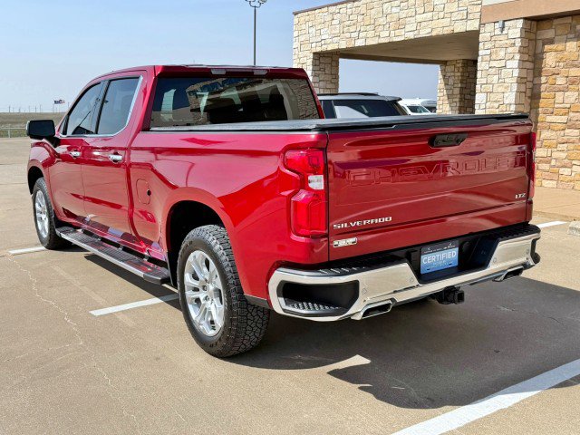 Used 2024 Chevrolet Silverado 1500 LTZ AWD/4WD image 3