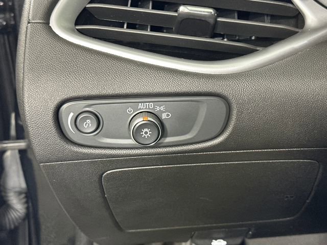 Used 2023 Chevrolet Malibu LT image 18