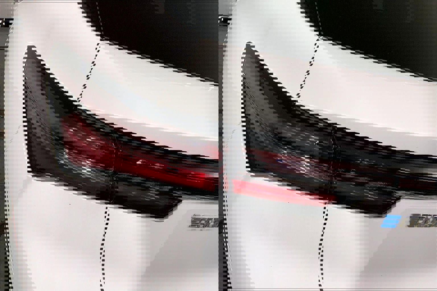 Used 2025 Chevrolet Equinox EV LT FWD image 27