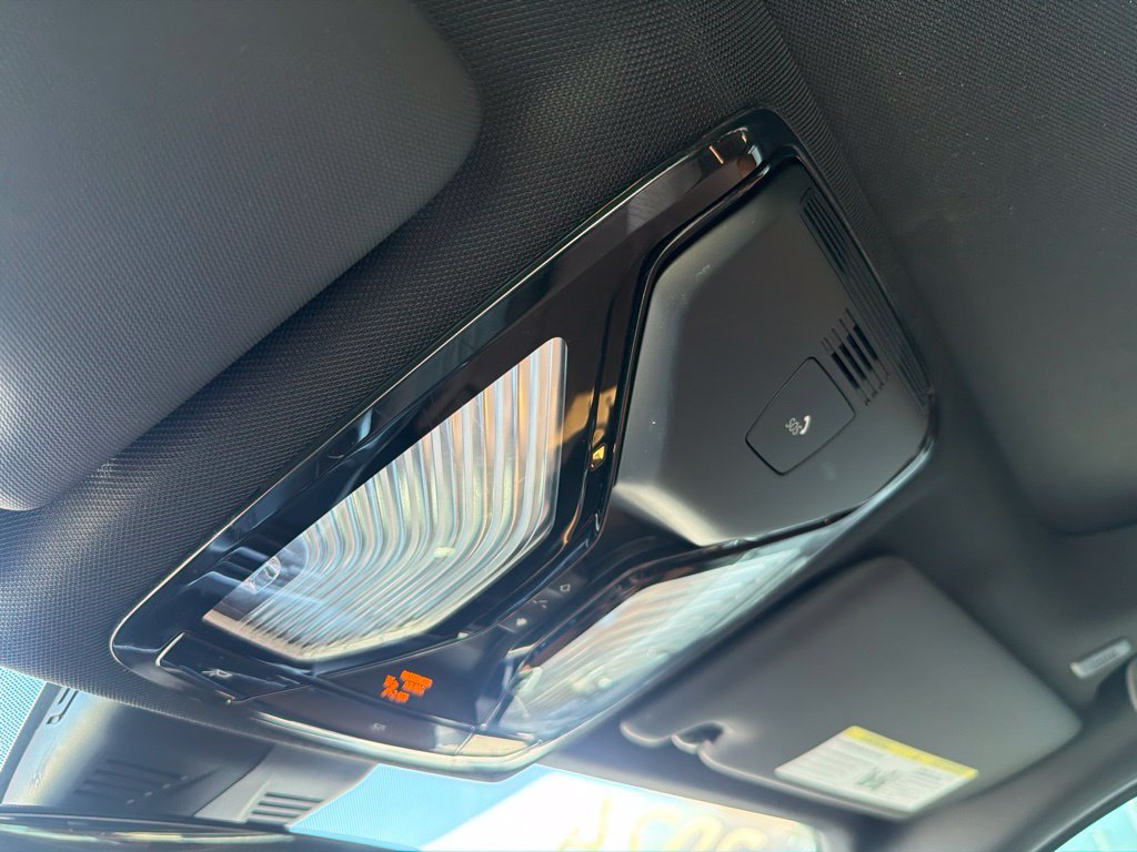 Used 2024 BMW 330i Sedan w/ Convenience Package RWD image 25