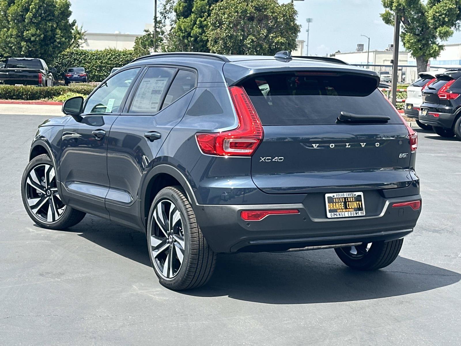 New 2026 Volvo XC40 B5 Ultra w/ Climate Package AWD/4WD image 5