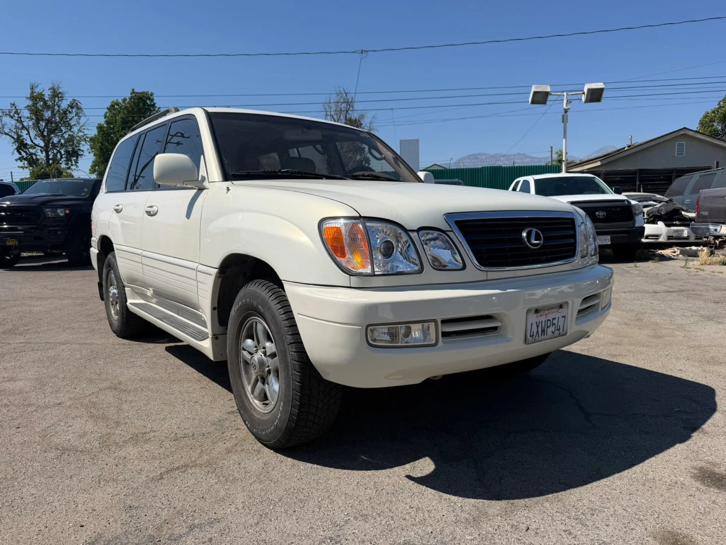 Used 1999 Lexus LX 470 4WD image 3