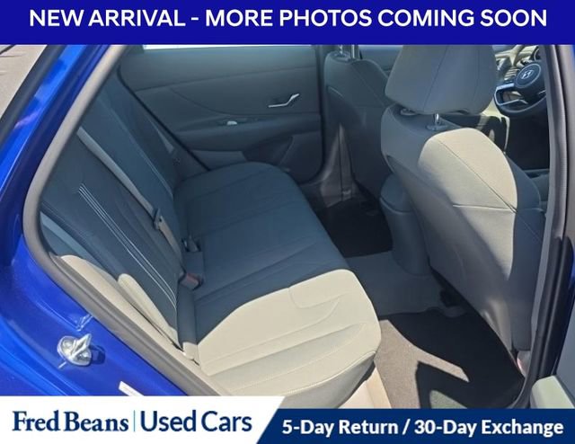 Used 2023 Hyundai Elantra SEL w/ Convenience Package FWD image 9