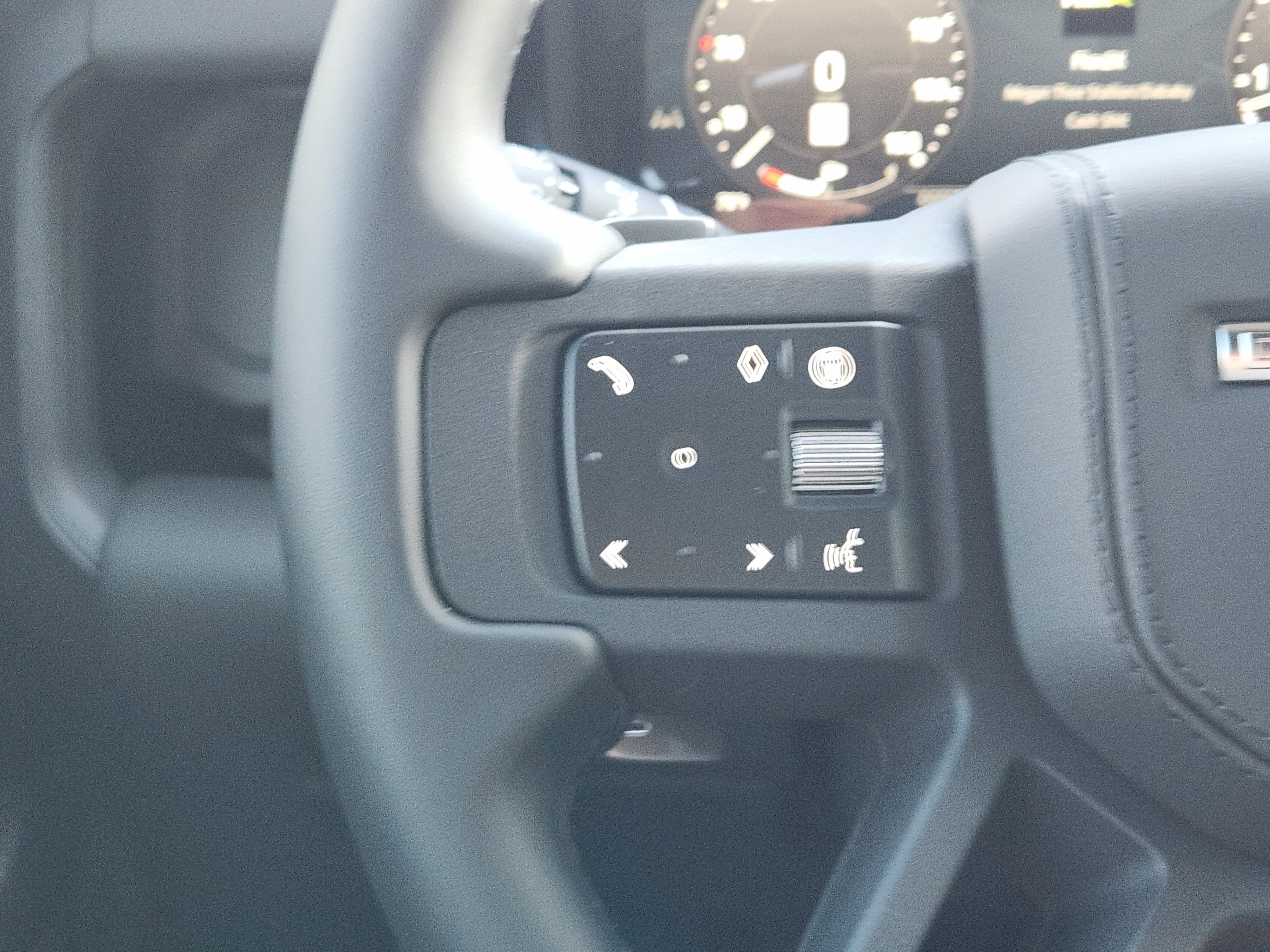 New 2026 Land Rover Defender 130 V8 image 26
