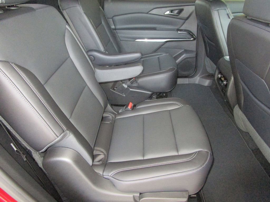 New 2026 Chevrolet Traverse LT w/ Driver Confidence Package image 20