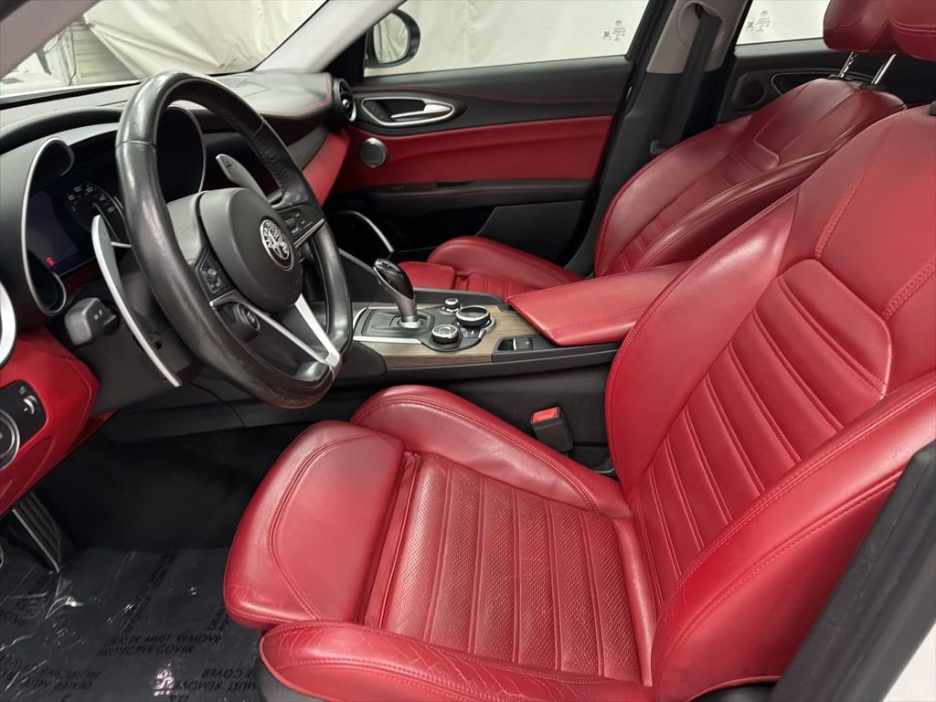 Used 2019 Alfa Romeo Giulia Ti w/ Quick Order Package 22Z Lusso image 16