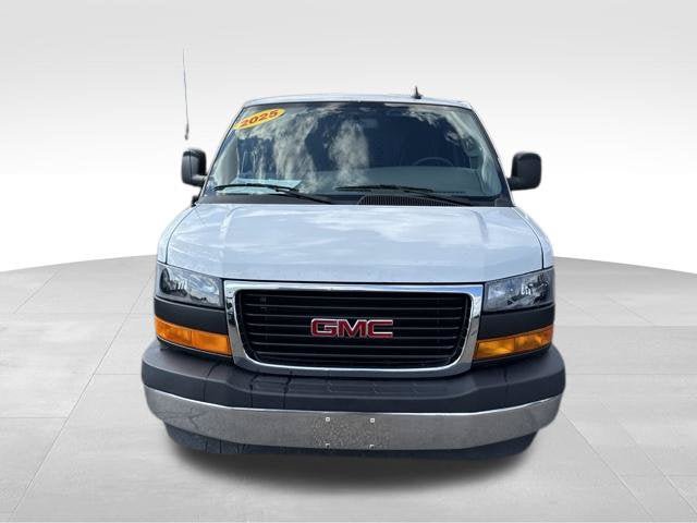 Used 2025 GMC Savana 2500 w/ Driver Convenience Package RWD image 2