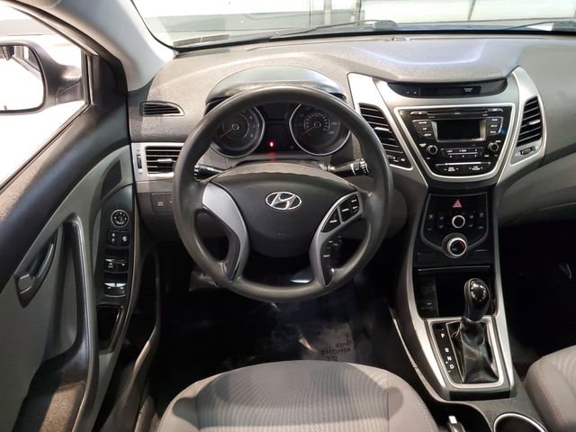 Used 2016 Hyundai Elantra SE image 14