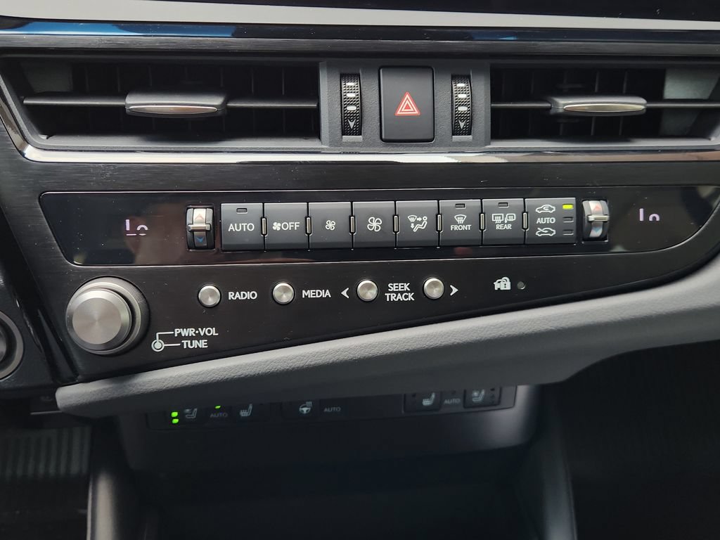 Used 2024 Lexus ES 350 w/ Premium Package FWD image 18