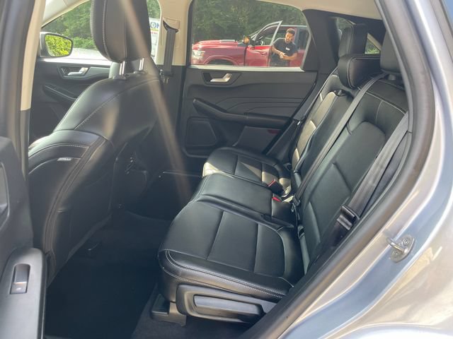 Used 2022 Ford Escape Titanium w/ Class II Trailer Tow Package AWD/4WD image 20