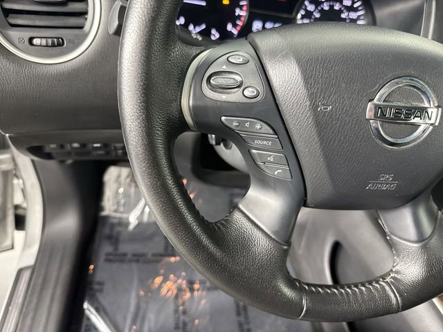 Used 2013 Nissan Pathfinder Platinum image 12