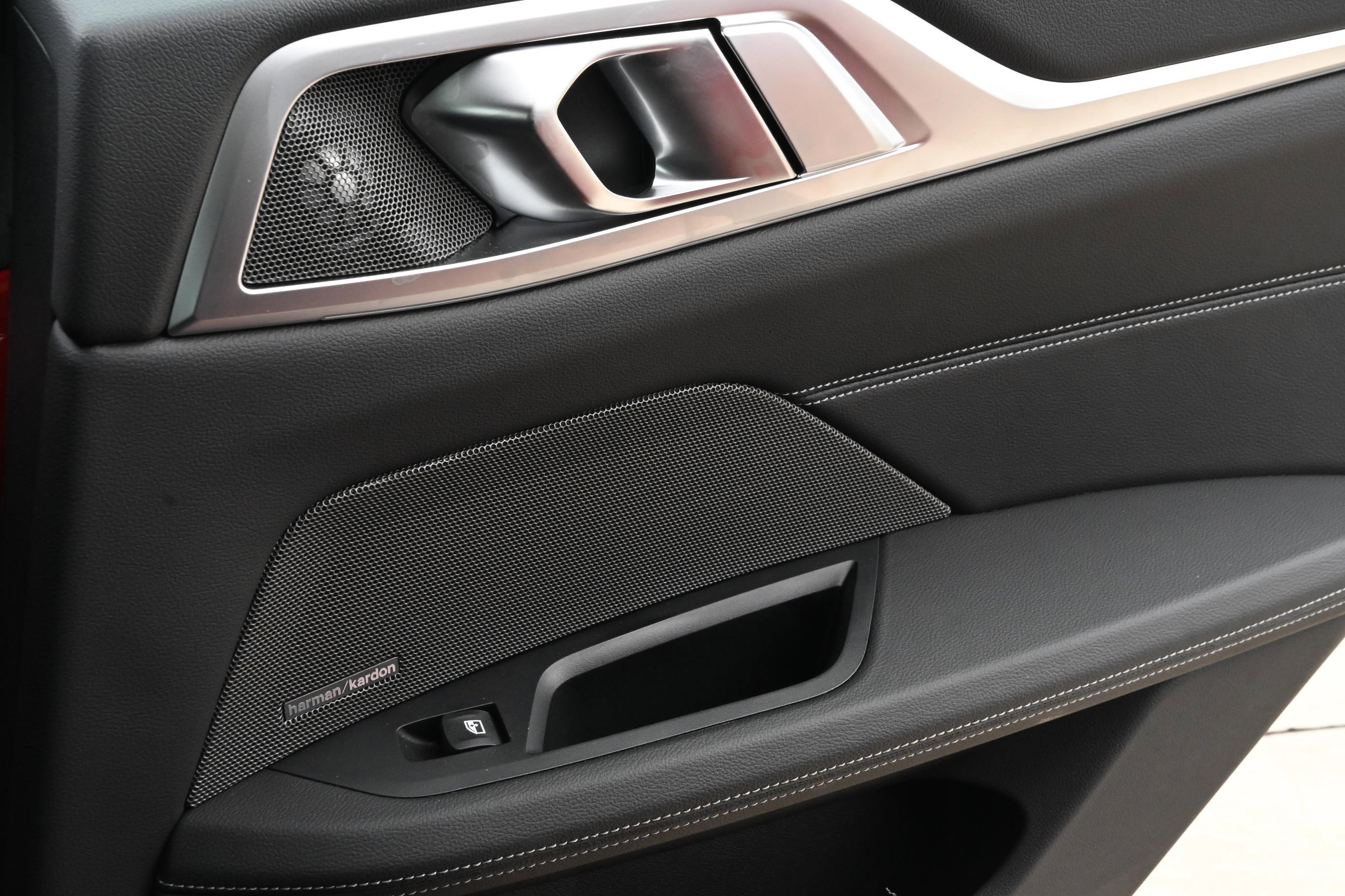 Certified 2025 BMW M440i image 41