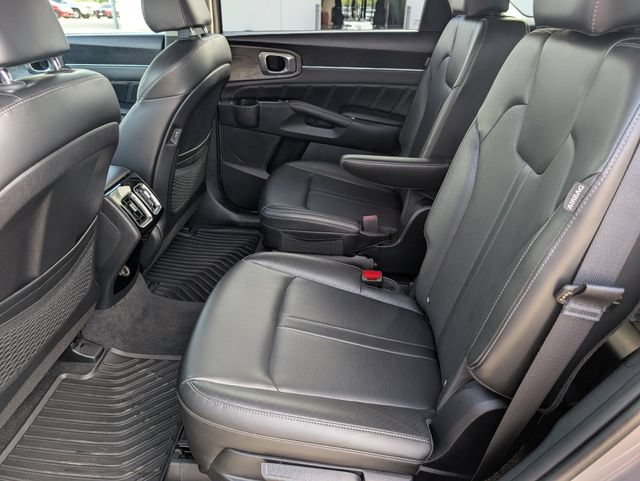 Used 2024 Kia Sorento SX AWD/4WD image 27