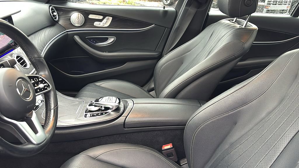 Used 2020 Mercedes-Benz E 350 4MATIC Sedan image 24