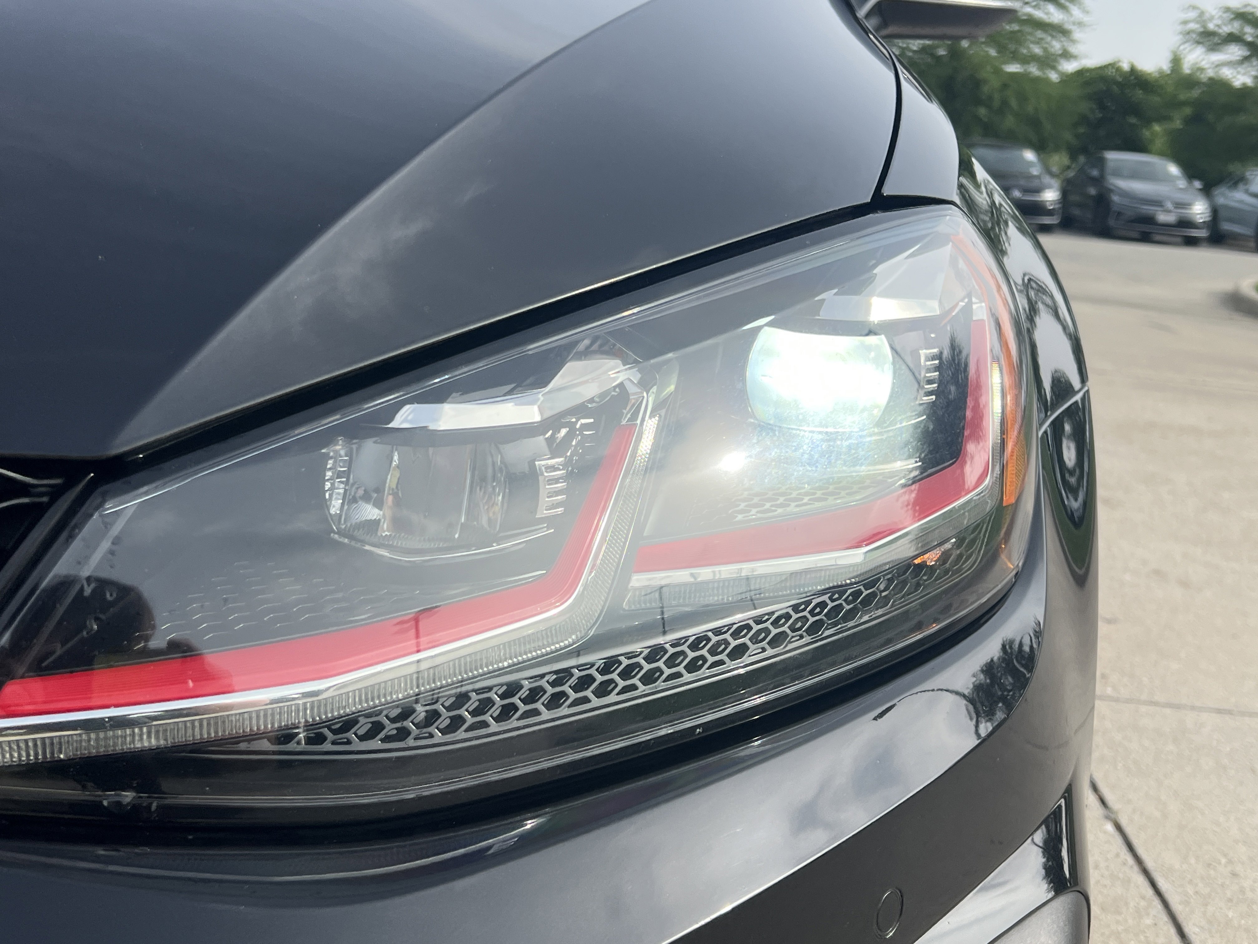 Used 2018 Volkswagen GTI Autobahn FWD image 6