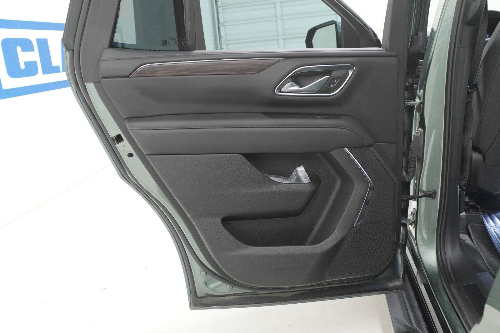 Used 2023 Chevrolet Tahoe LS RWD image 26