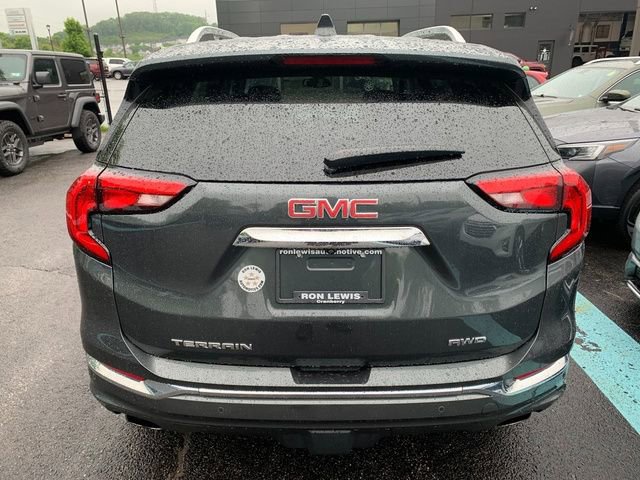 Used 2020 GMC Terrain Denali w/ Denali Premium Package AWD/4WD image 4